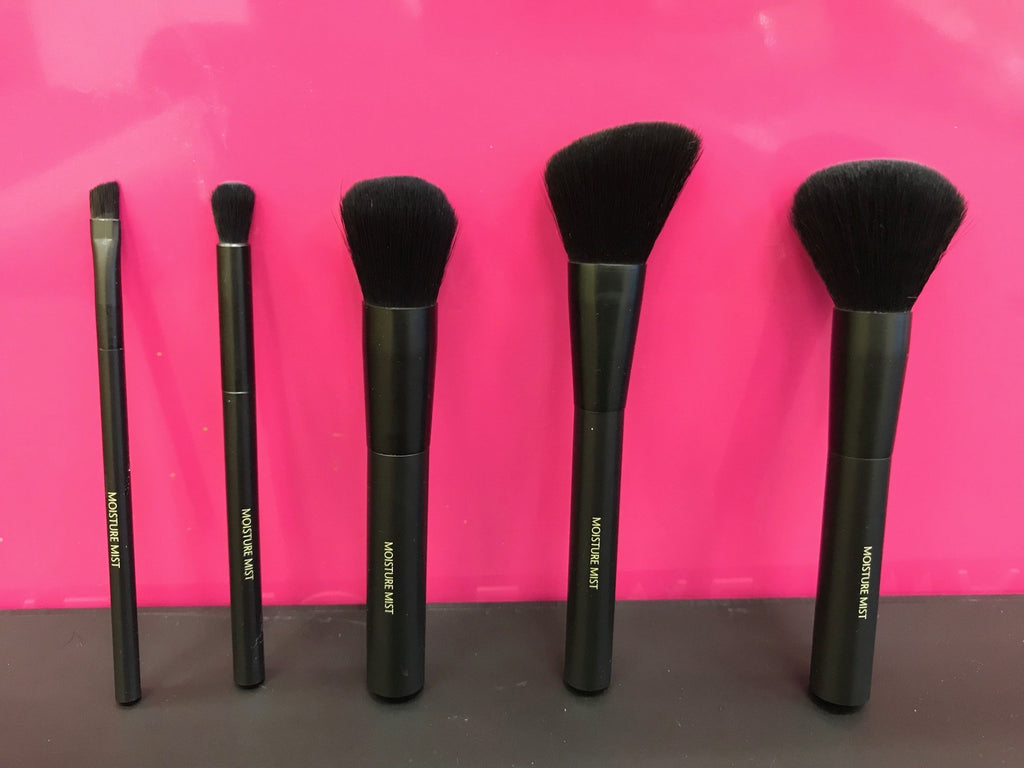 Shiseido Makeup Moisture Mist 5 Piece Professional Brush Set - Shiseido
